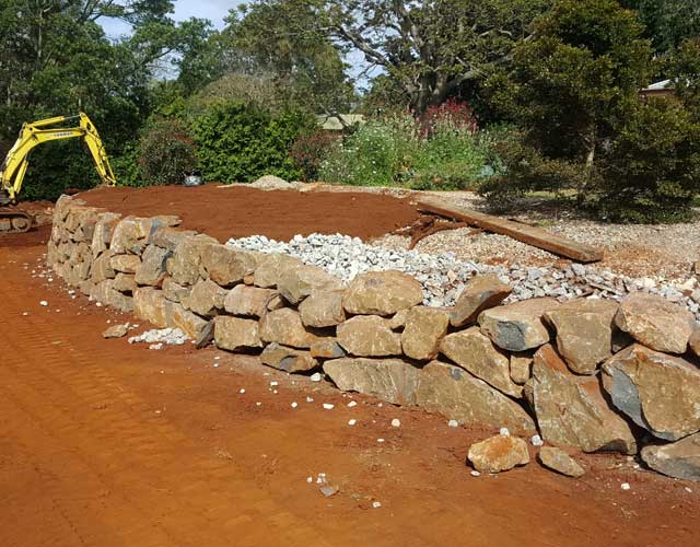 Tamborine Mountain Rock Retaining Wall